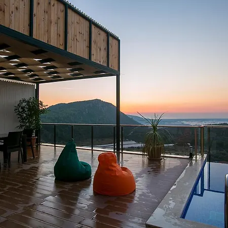 Suare Villa *