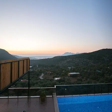 Suare Villa